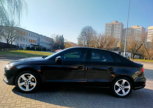 Audi A3 cena 75000 przebieg: 82000, rok produkcji 2017 z Warszawa małe 191